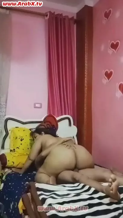 سكس مصري زوجة مصريه خاينة تتناك من صاحب جوزها فى كسها وطيزها  